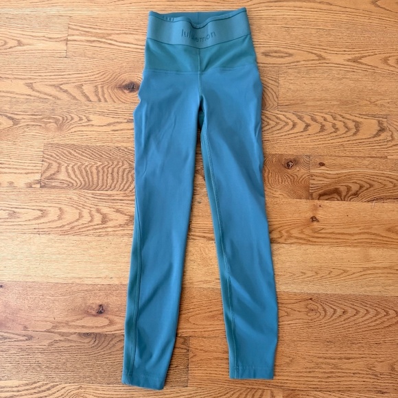 NWOT Lululemon License to Train High-Rise Tight 25" in Grey Eucalyptus (Size 0) - Picture 4 of 11